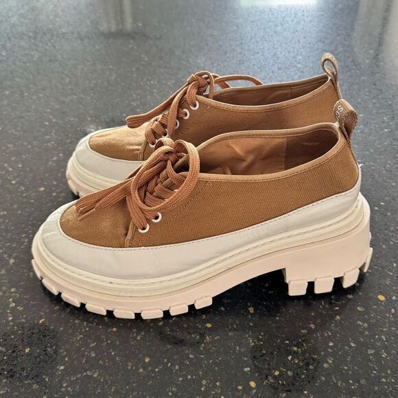 Schultz Krystal Platform Sneakers. Tan. Size 7.5 - Picture 3 of 9